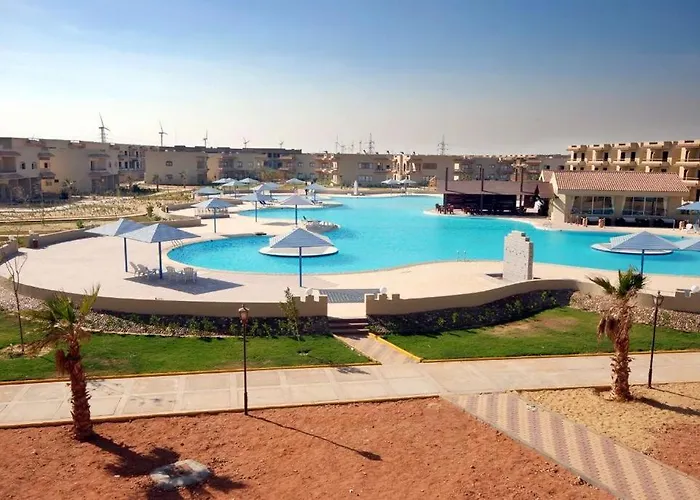 Cozy With Pool & Access * Ain Sukhna